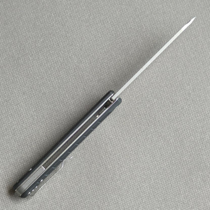 VORIXN KM001 open spine-side structure showing blade alignment and handle thickness.