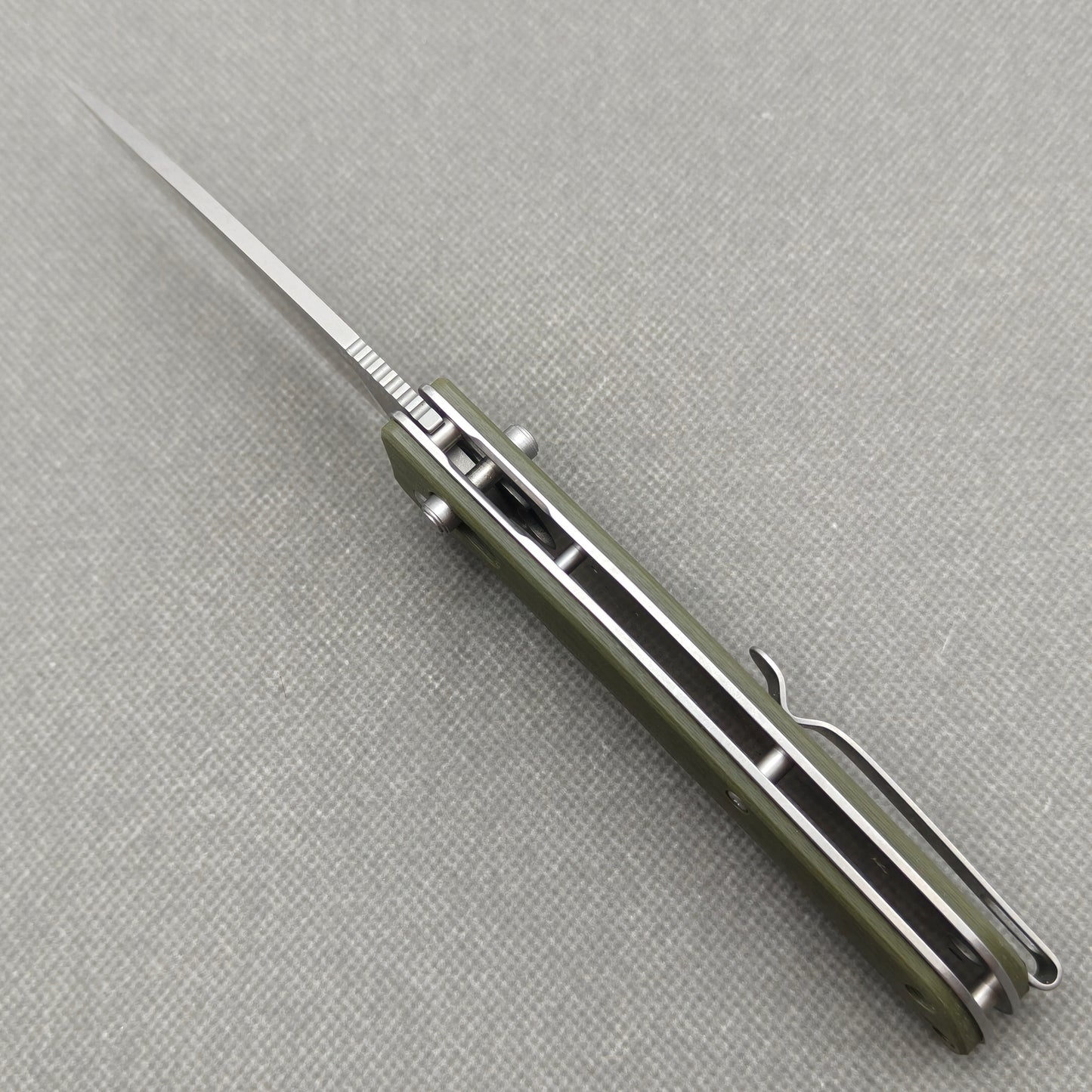 Couteau pliant VORIXN avec manche en acier inoxydable et G10 (lame D2 de 3,7") KA015