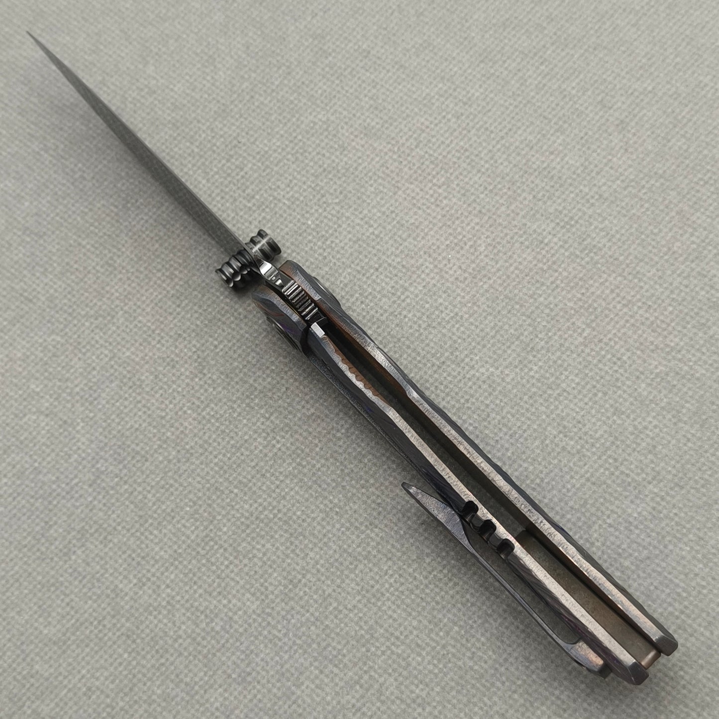 VORIXN "Voidmaw" (3.8" M390 Blade) Hand-Engraved & Anodized Titanium Handle Flipper & Thumb Stud Folding Knife - KB123