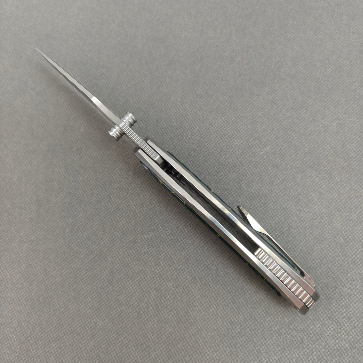 Vorixn "VERDANT" Flipper- & Daumenpin-Messer Titan & Labor-Türkis-Griff (9,14 cm 10Cr15CoMoV Klinge) KB042