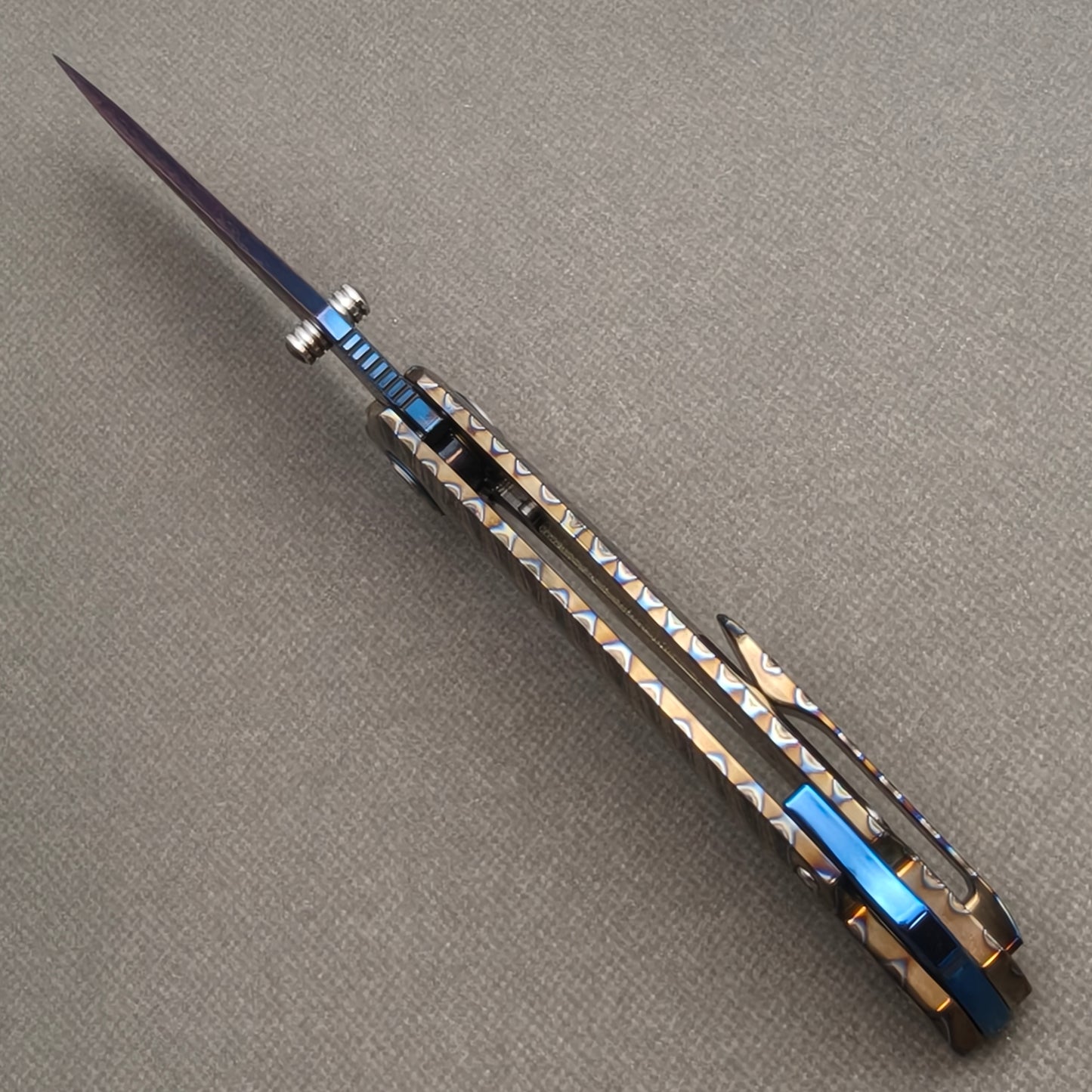 VORIXN "Chromaforge" (3.7" Damascus Blade) Hand-Flamed Titanium Handle Flipper & Thumb Stud Folding Knife - KB135