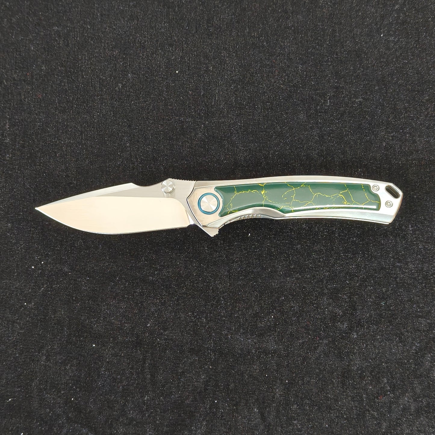 VORIXN Verdant folding knife open non-clip side with blade in horizontal position