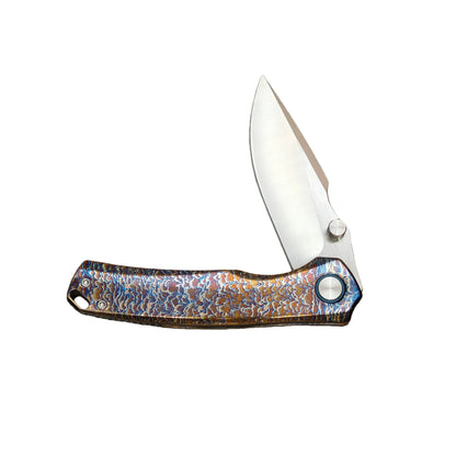 VORIXN AetherFlame folding knife half open non-clip side horizontal handle detail
