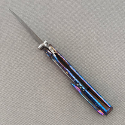 Couteau à flipper et à goujon de pouce Vorixn « Impact Origin » Manche anodisé gravé en titane (Lame en acier Damas de 3,6") KB049