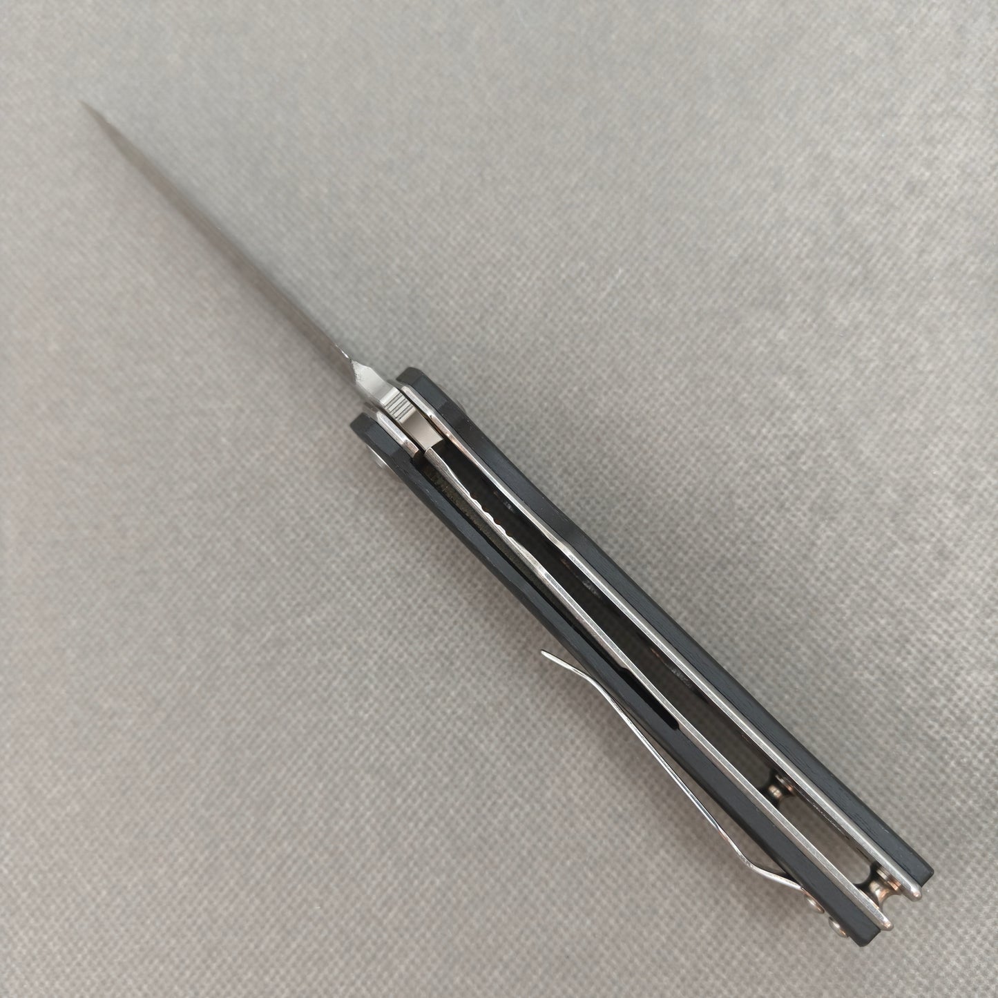 VORIXN KA006 open edge-side locking structure showing lock area and inner handle construction.
