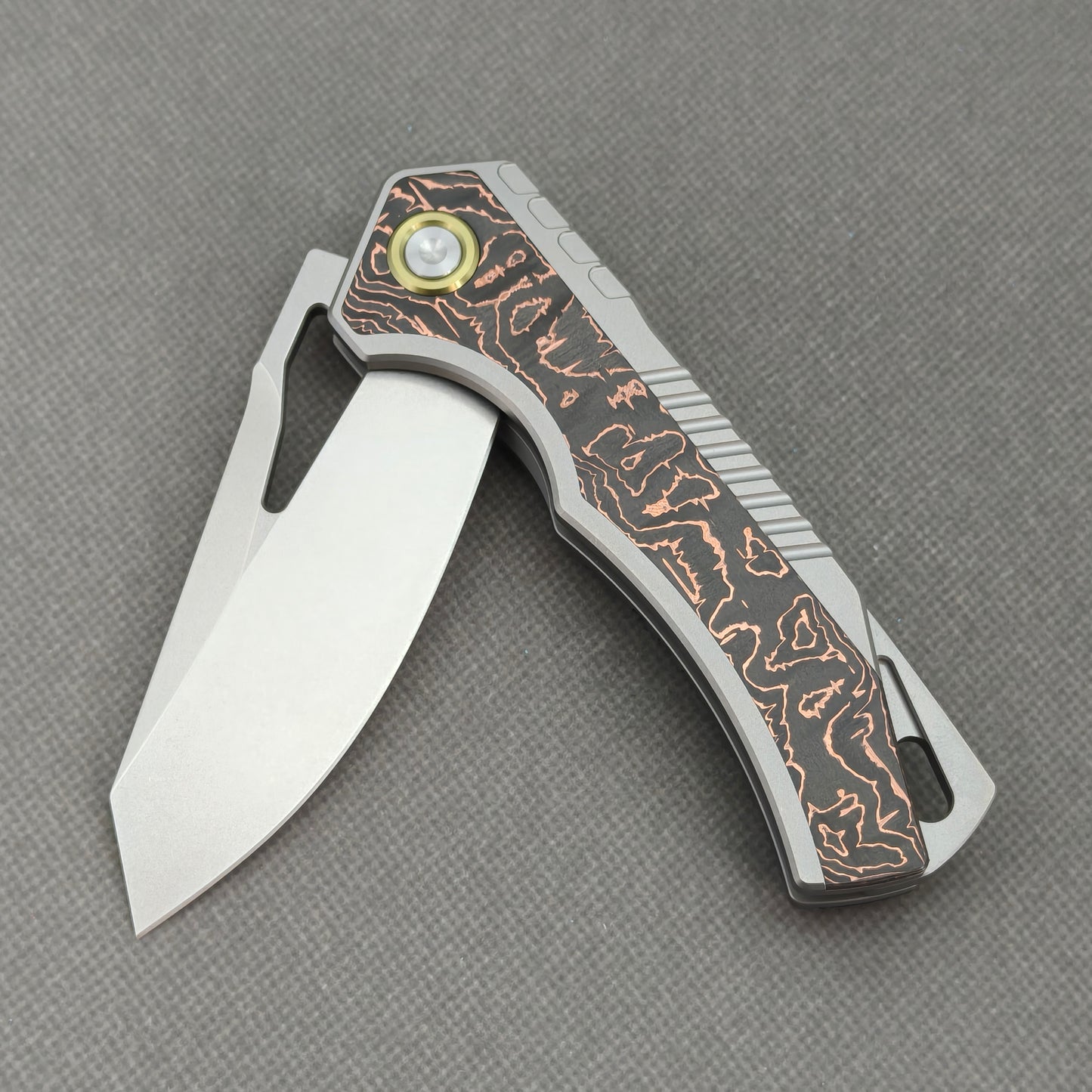 Vorixn Flipper & Thumb Hole Knife Titanium Copper Foil Carbon Fiber Handle (3.5" M390 Blade) KB080