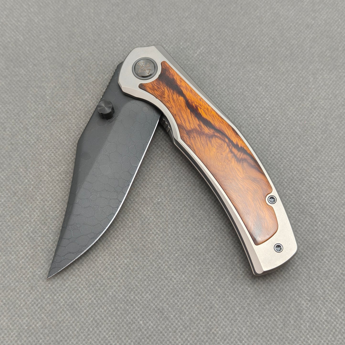 Vorixn "Ironwood Crest" Flipper & Thumb Stud Knife Titanium & Ironwood Handle (3.9" Damascus Blade) KB075