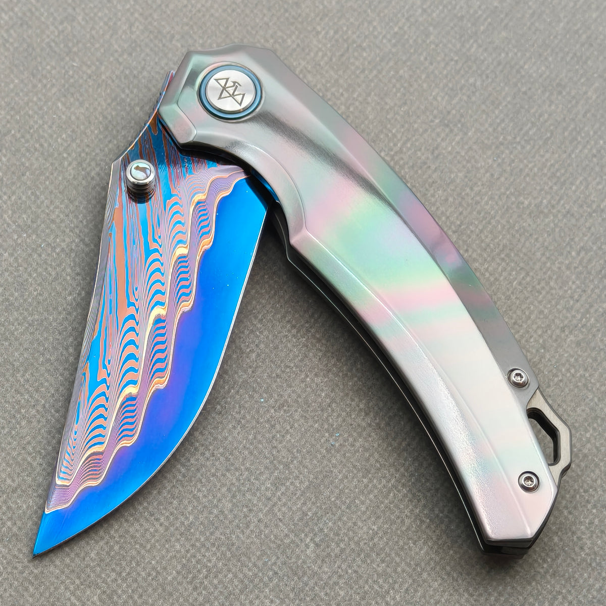 VORIXN "Embercrest" (3.7" Damascus Blade)  Zirconium Handle Flipper & Thumb Stud Folding Knife - KB136