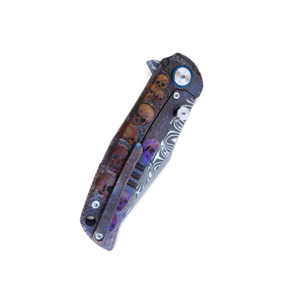 VORIXN KB026 folding knife closed, handle design and full knife, pocket clip side
